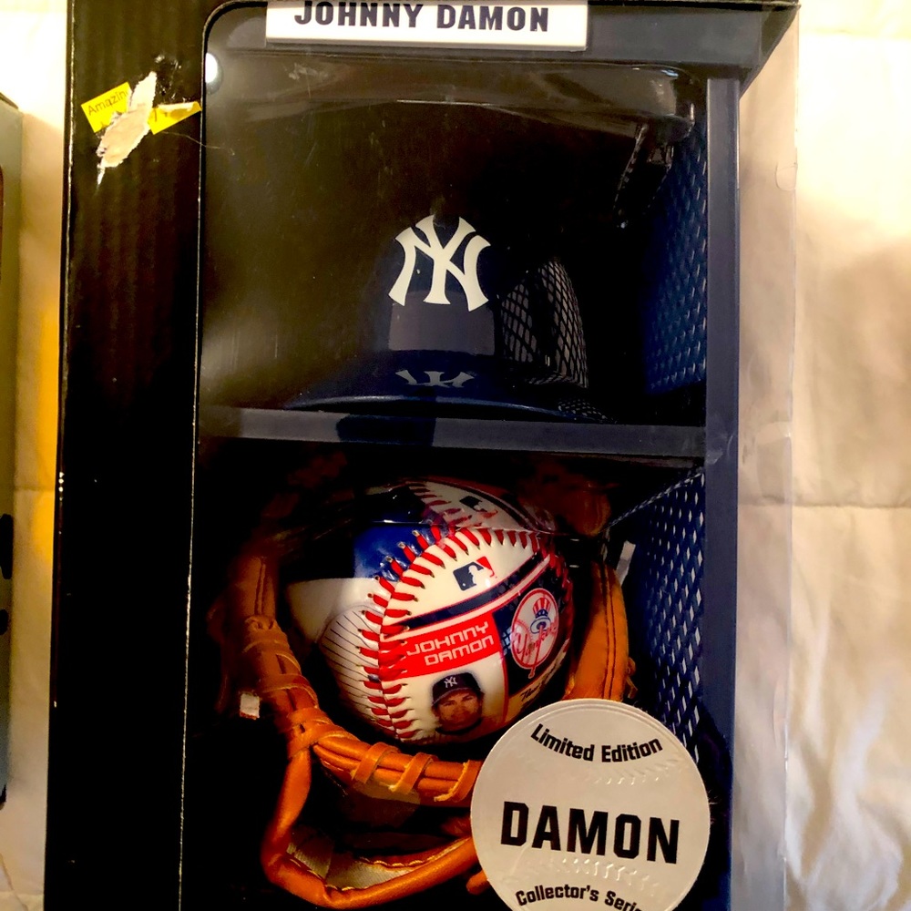 Johnny Damon locker set